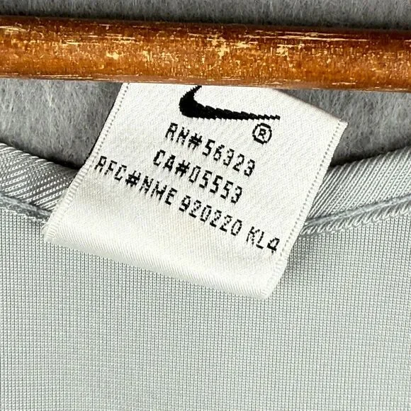 Vintage Nike Satin Basketball Jersey Top Mens Large Silver Hoop Gym Workout - Picture 4 of 11